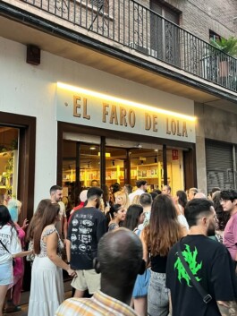 EL FARO DE LOLA